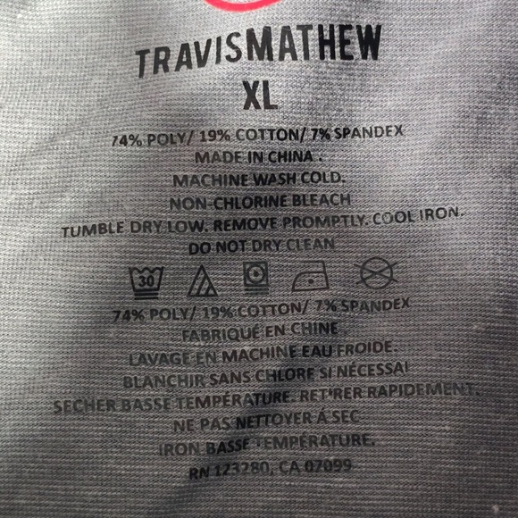 Travis Mathew Mens Shirt XL Gray 1/4 Zip Long‎ Sleeve Casual Logo Golf READ - Picture 7 of 12